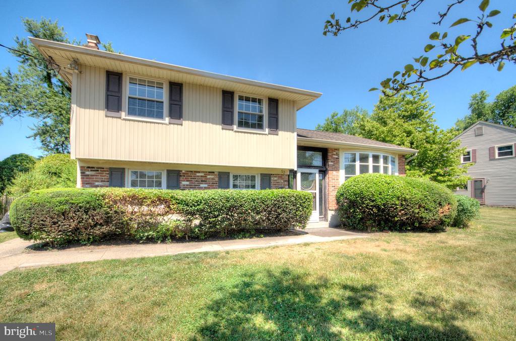 53 LONGWOOD DRIVE