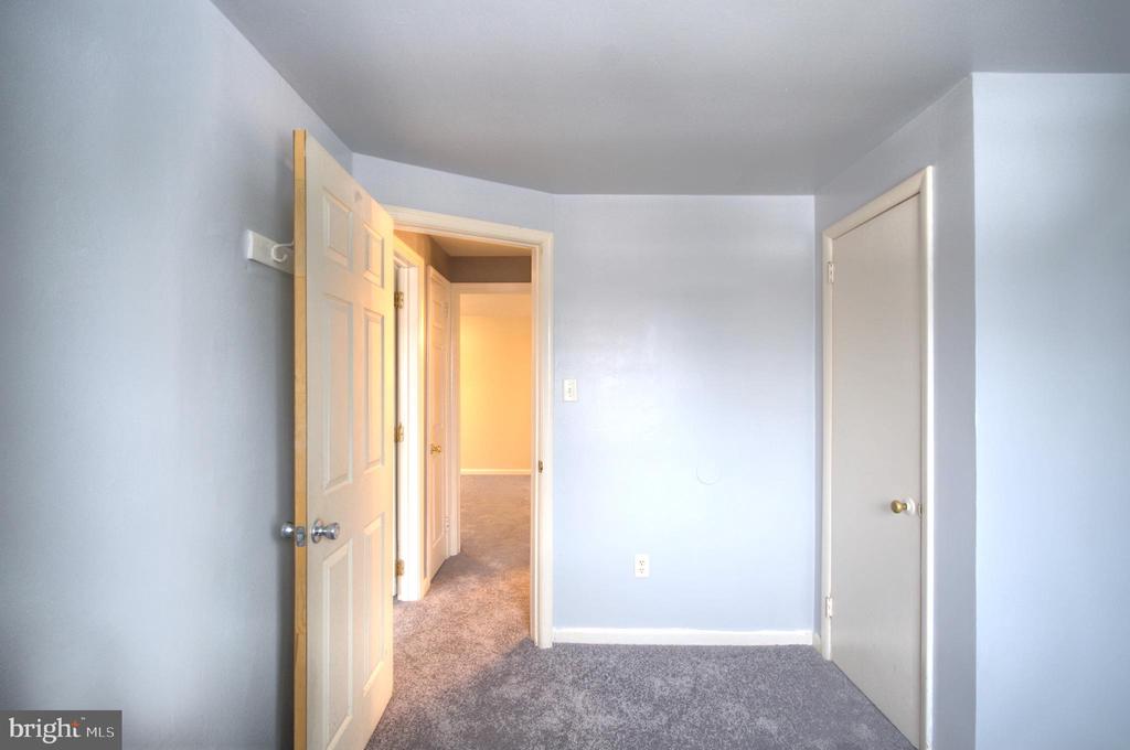 53 LONGWOOD DRIVE