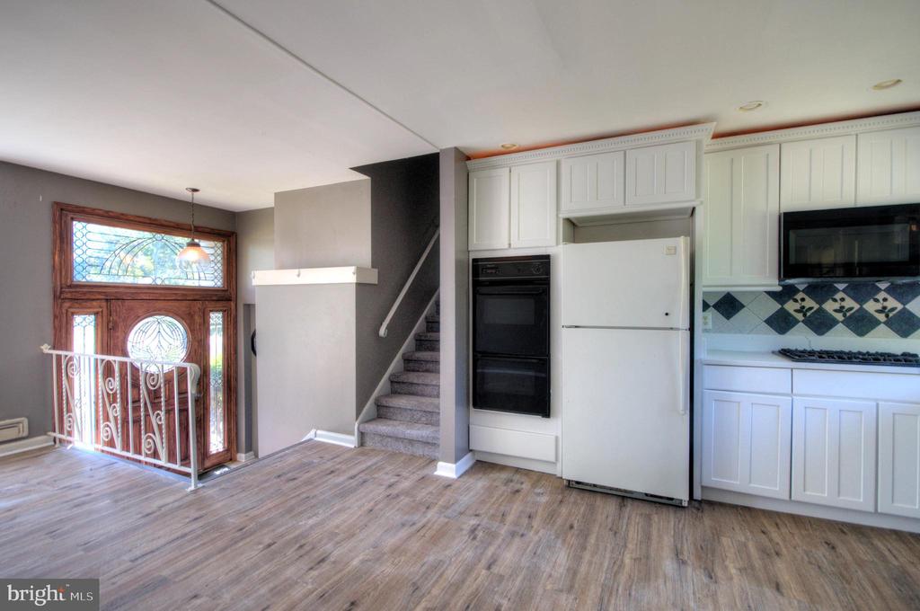 53 LONGWOOD DRIVE