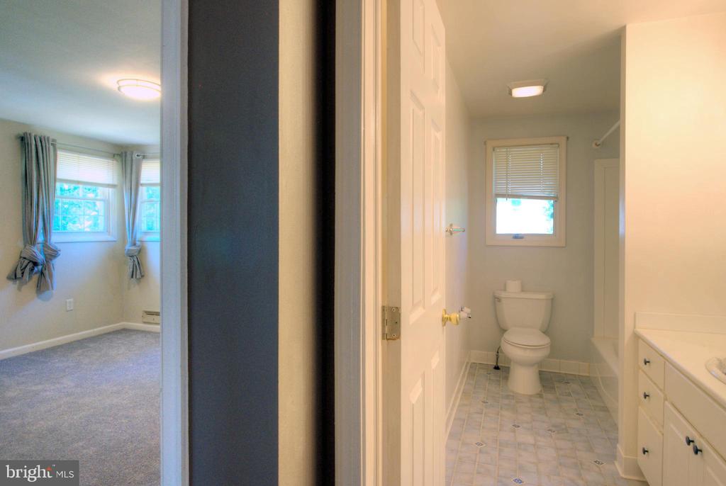 53 LONGWOOD DRIVE