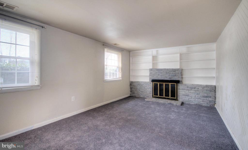 53 LONGWOOD DRIVE