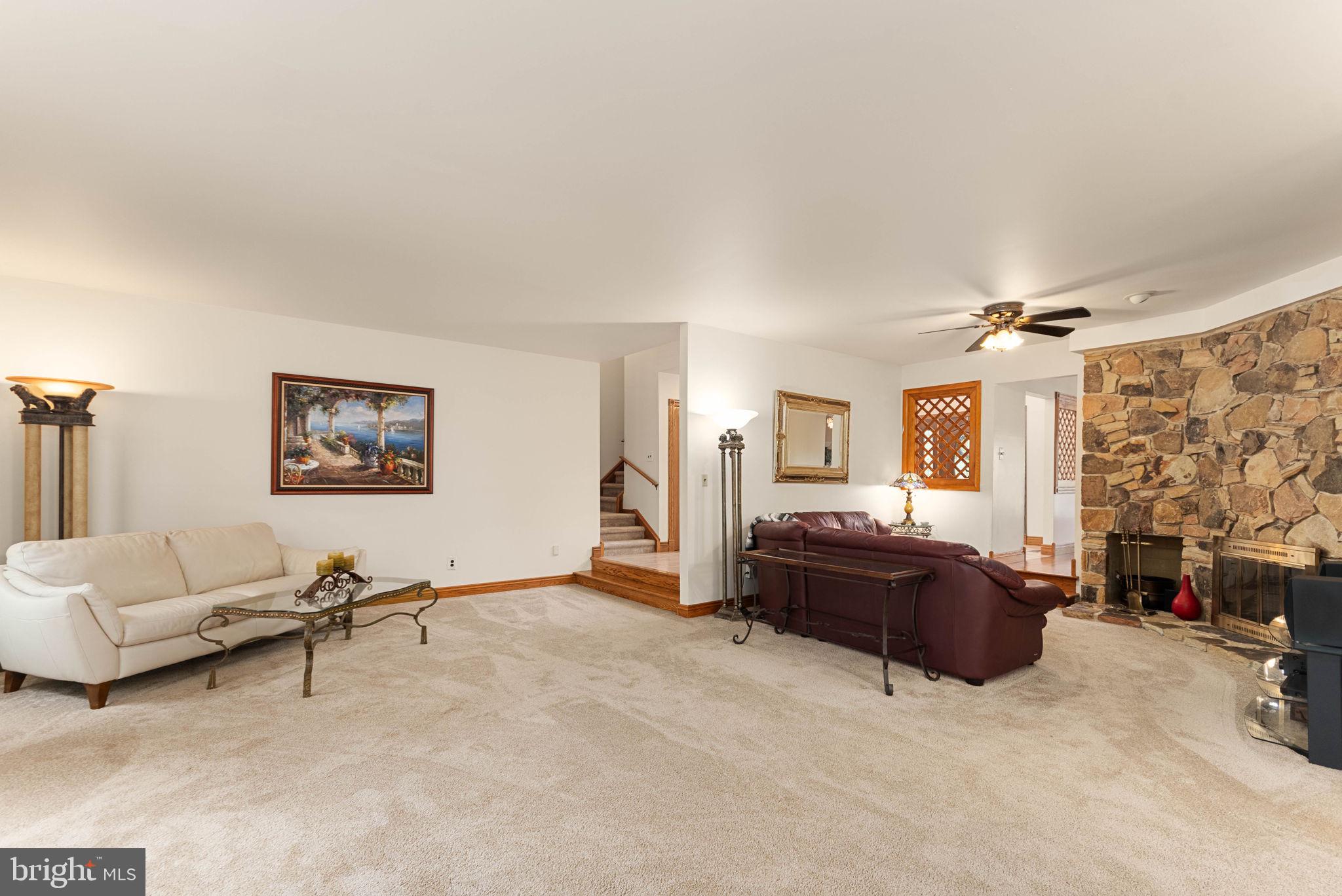 2 HIDDEN ACRES DRIVE