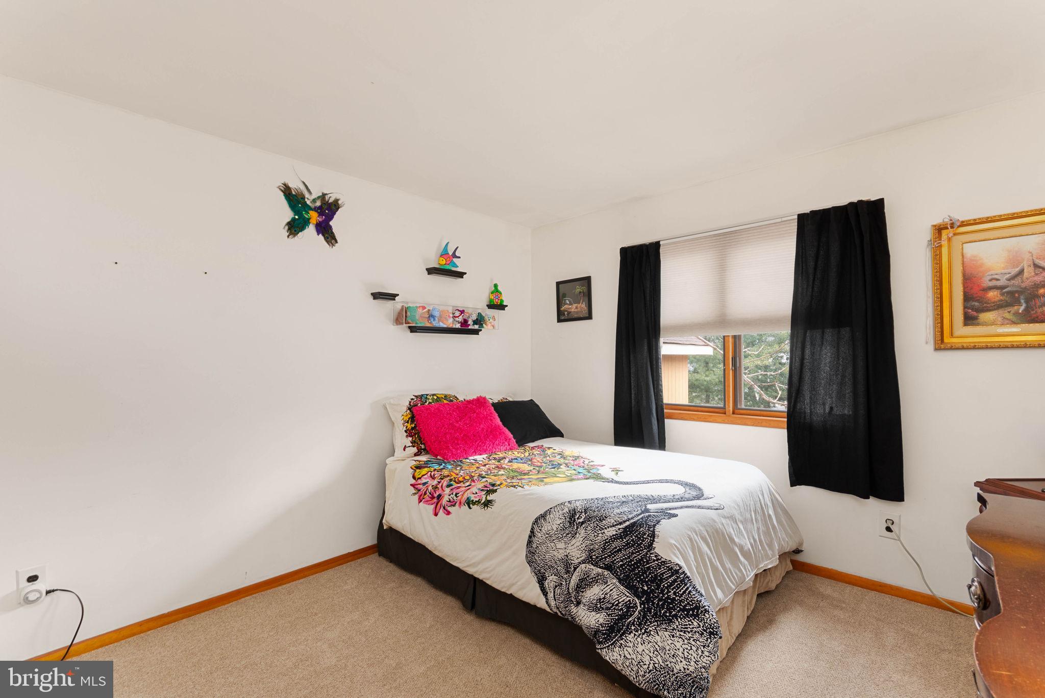 2 HIDDEN ACRES DRIVE