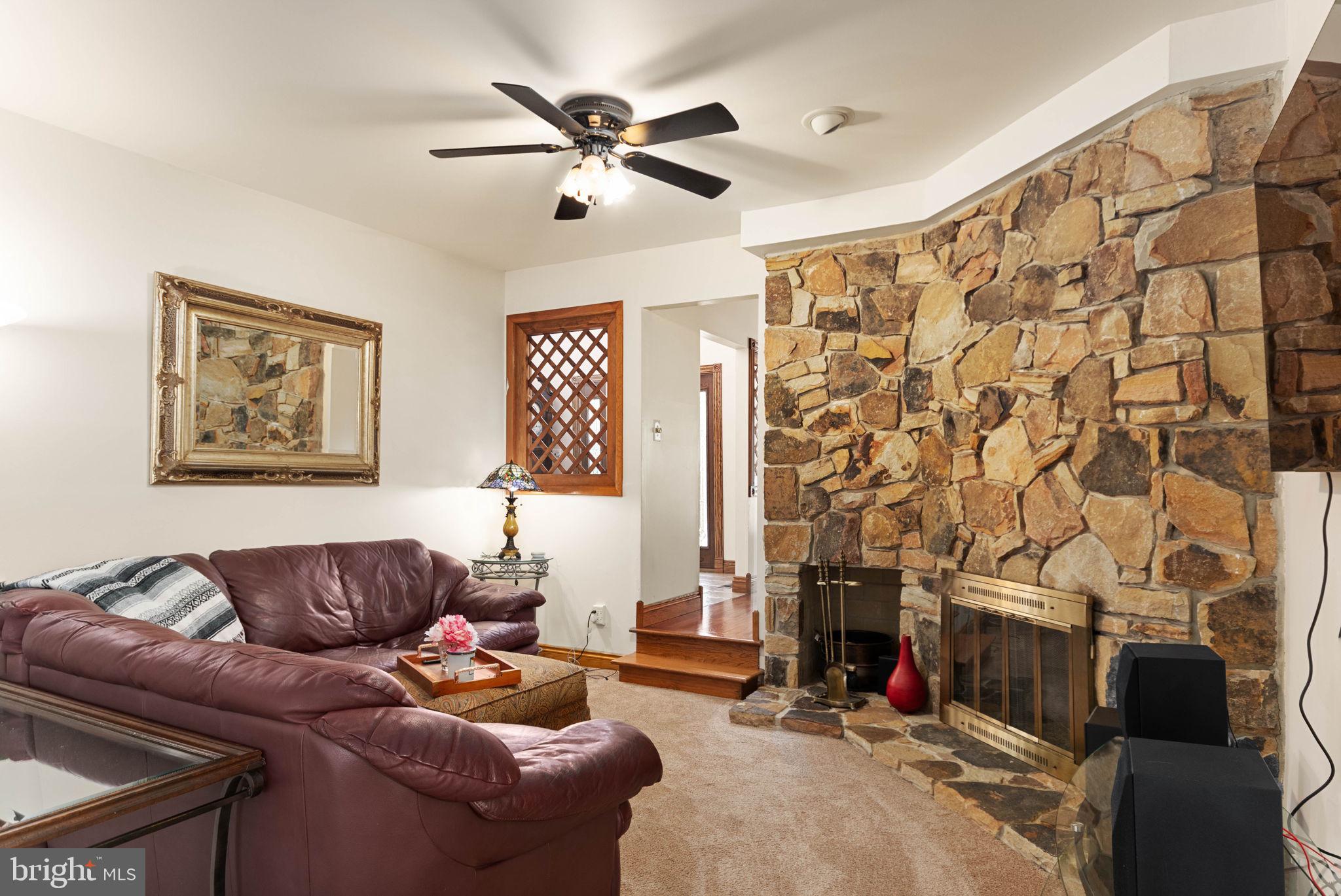 2 HIDDEN ACRES DRIVE