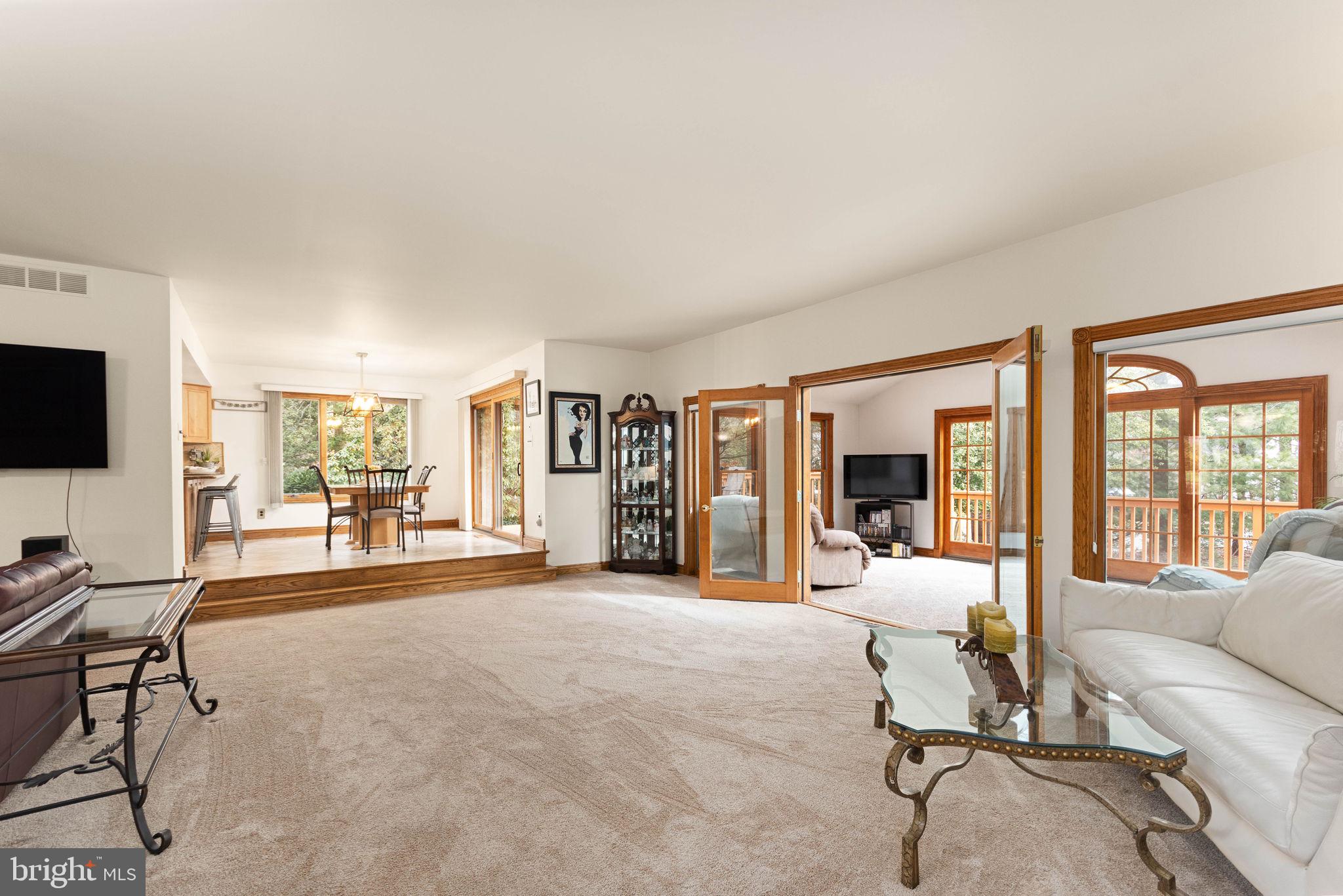 2 HIDDEN ACRES DRIVE