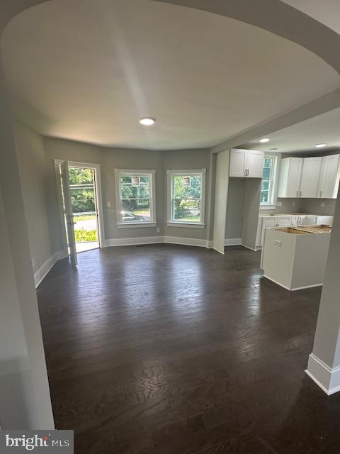 401 Laurel Rd LAUREL