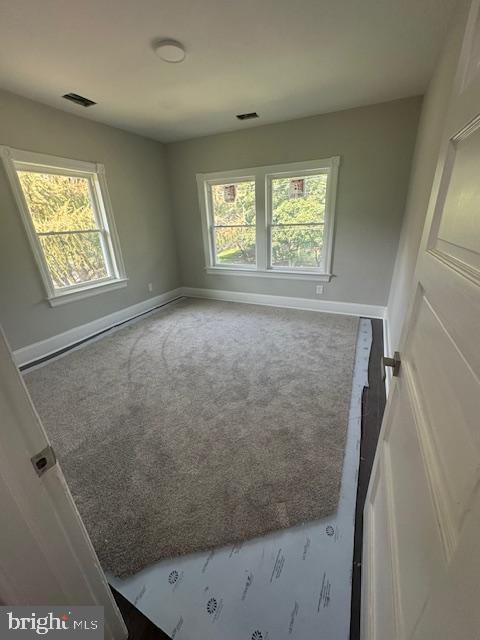 401 Laurel Rd LAUREL