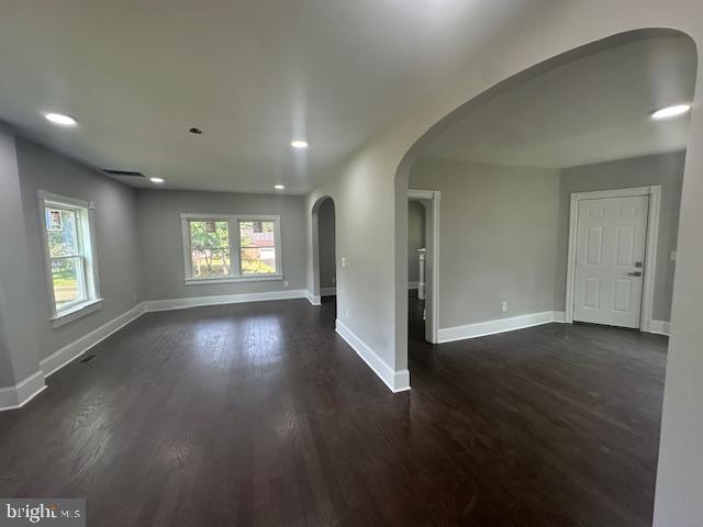 401 Laurel Rd LAUREL