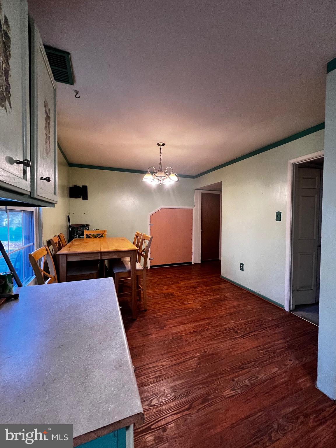 57 Sunset Dr