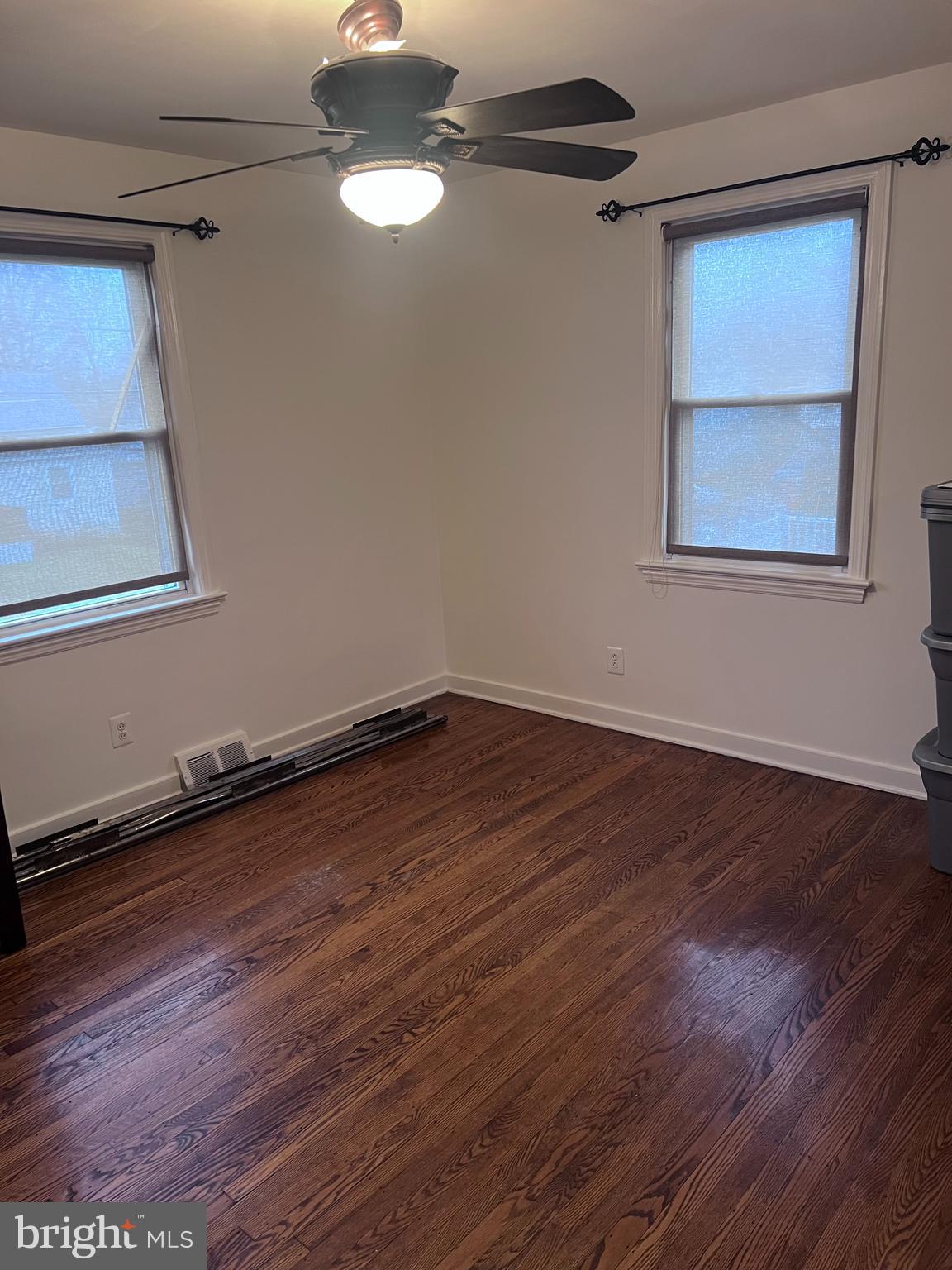 28 E 11TH AVENUE