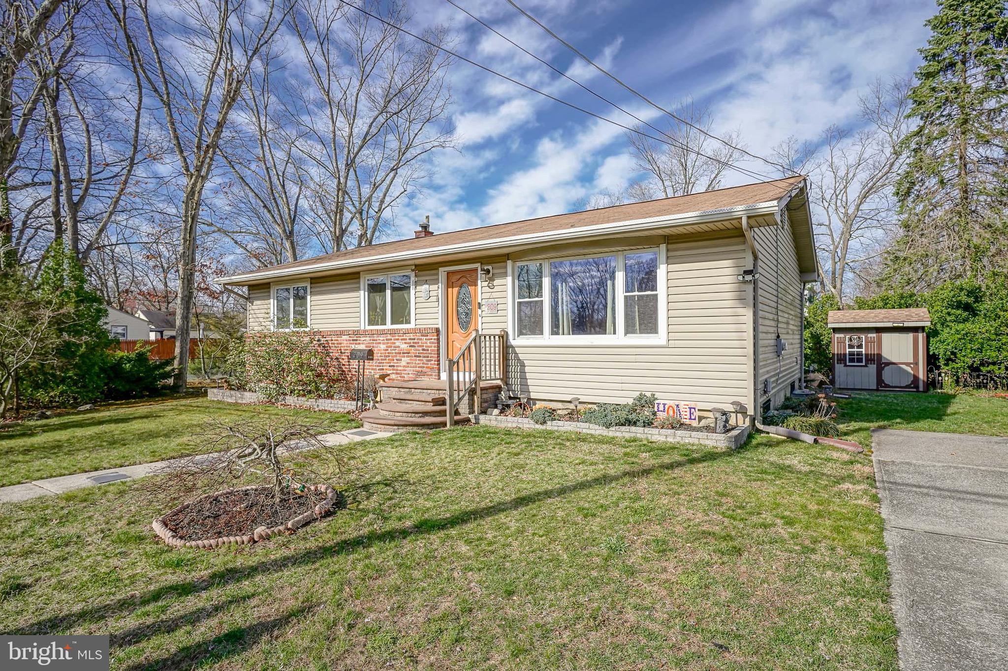 209 MOUNT VERNON AVENUE