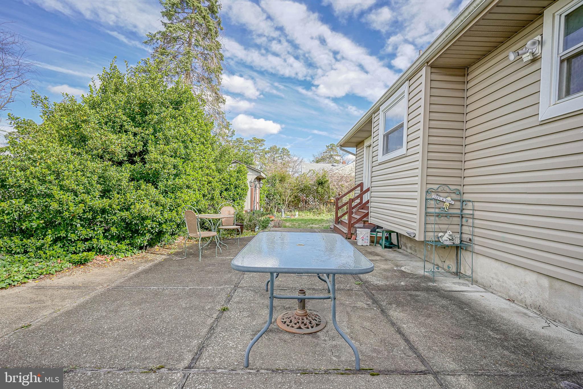 209 MOUNT VERNON AVENUE