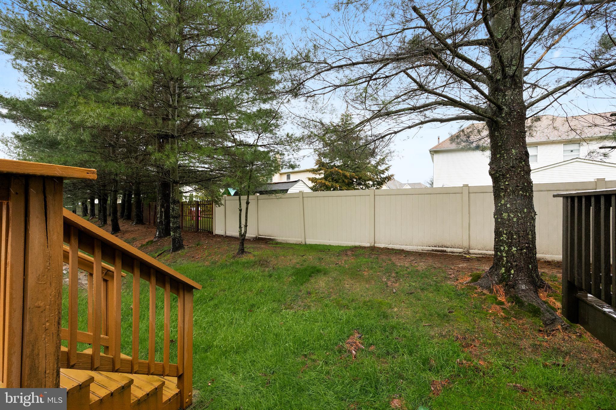 4095 HERMITAGE DRIVE