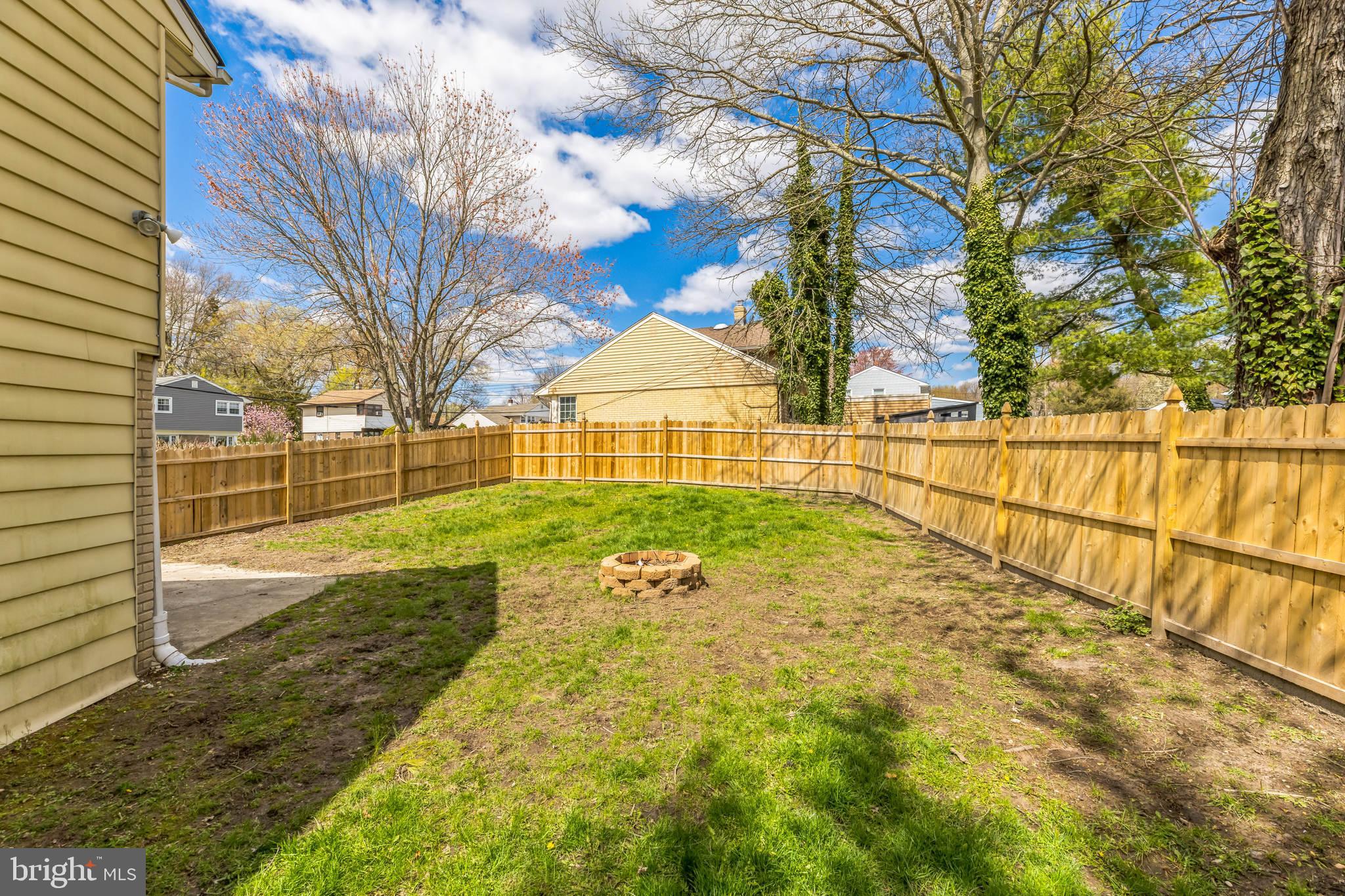 23 BROOKMEAD DRIVE