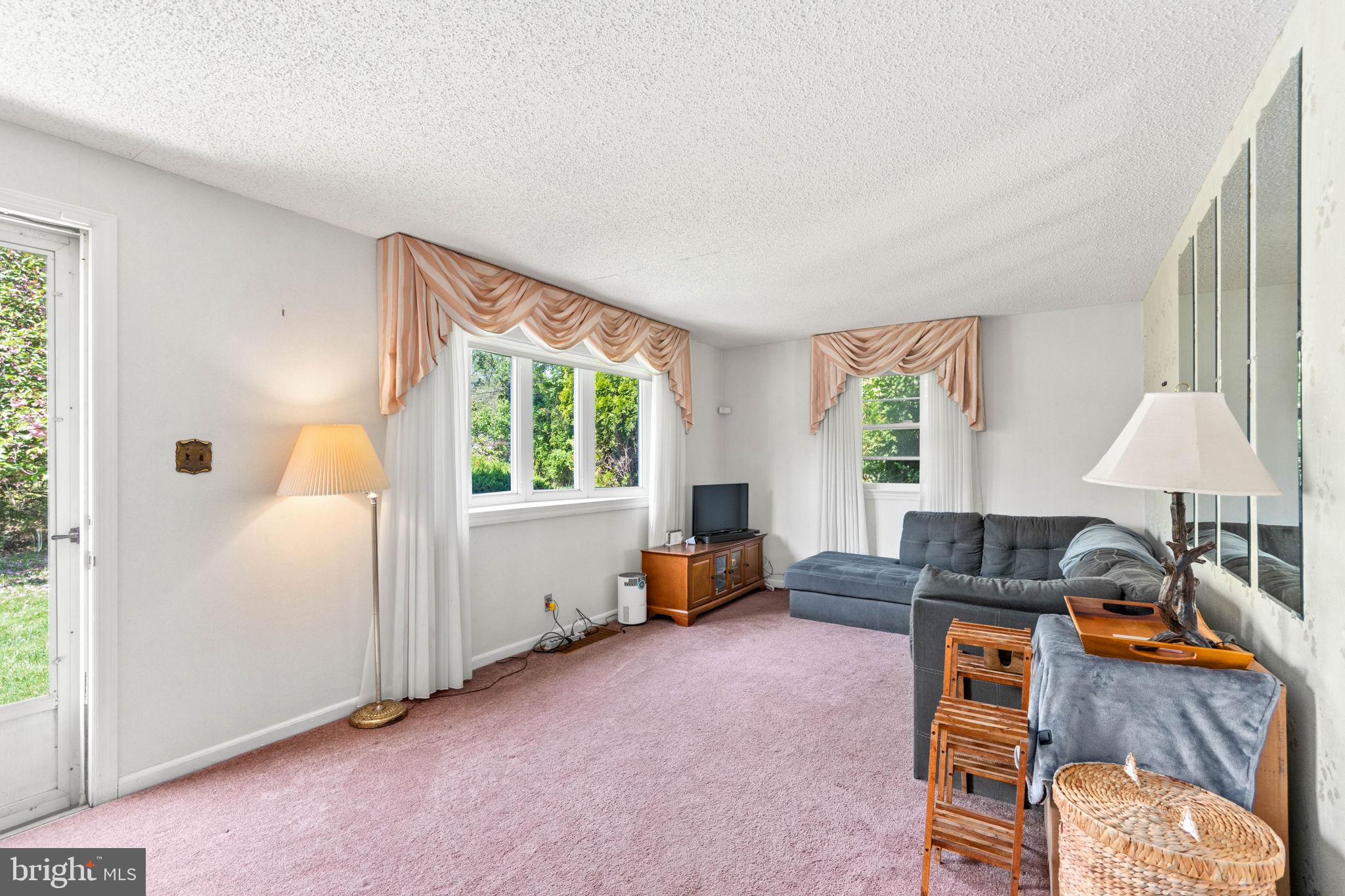 482 3RD STREET
