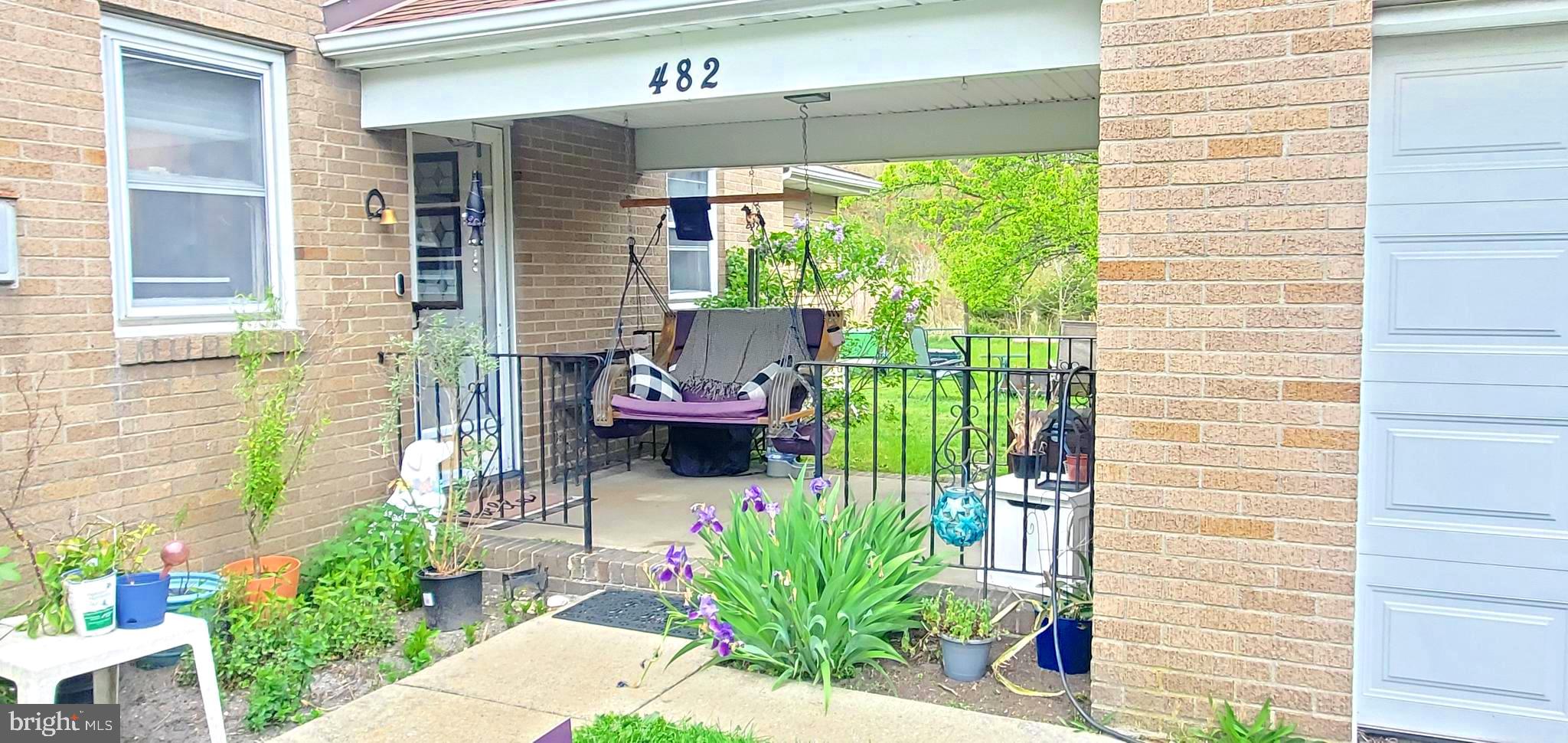 482 3RD STREET