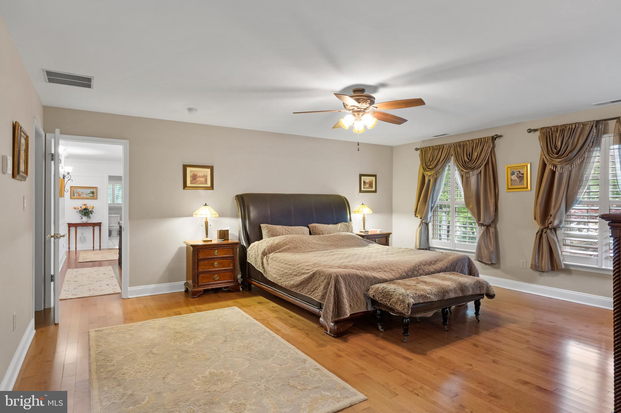 10 Winterberry Ln