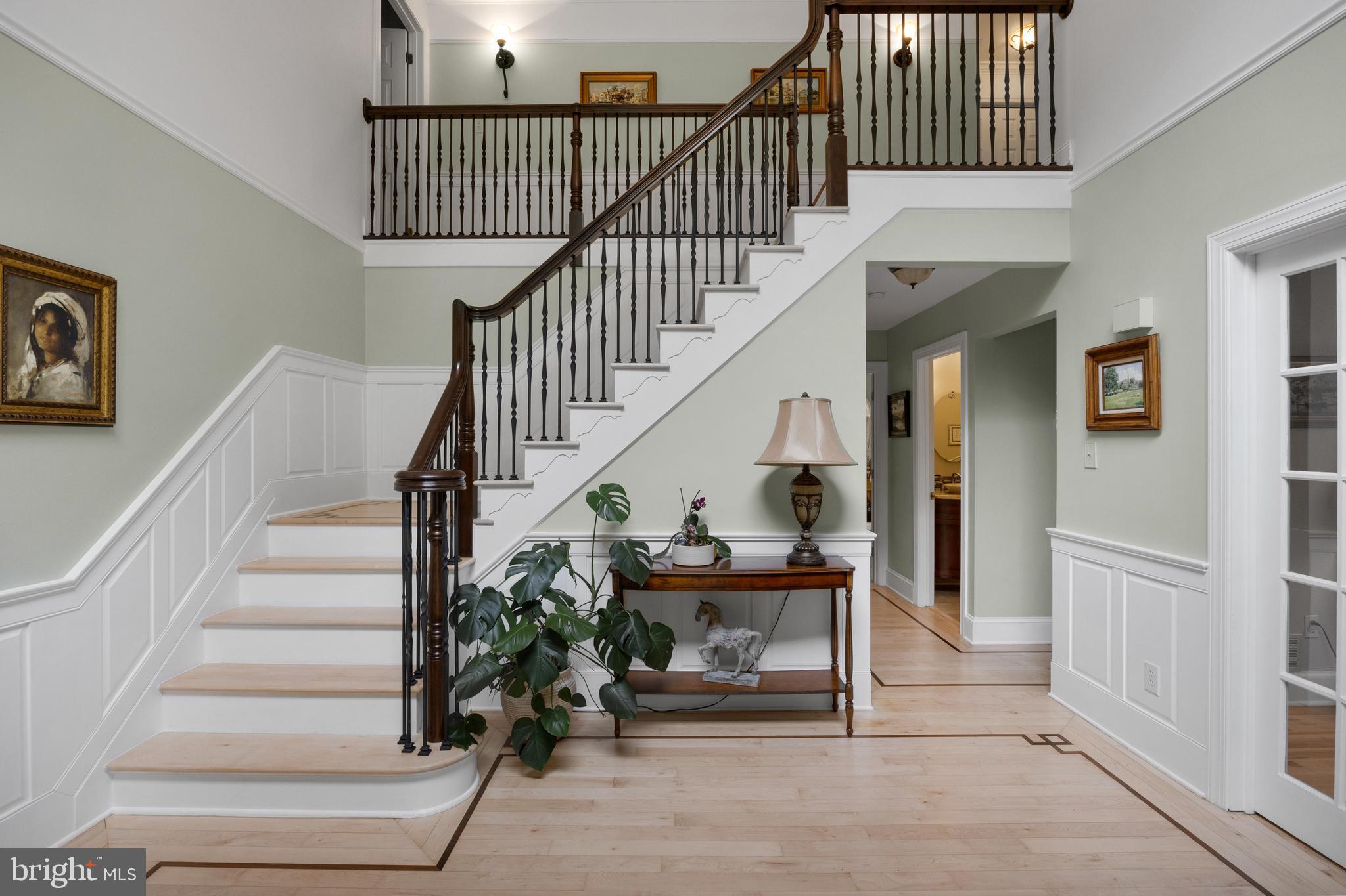 10 Winterberry Ln