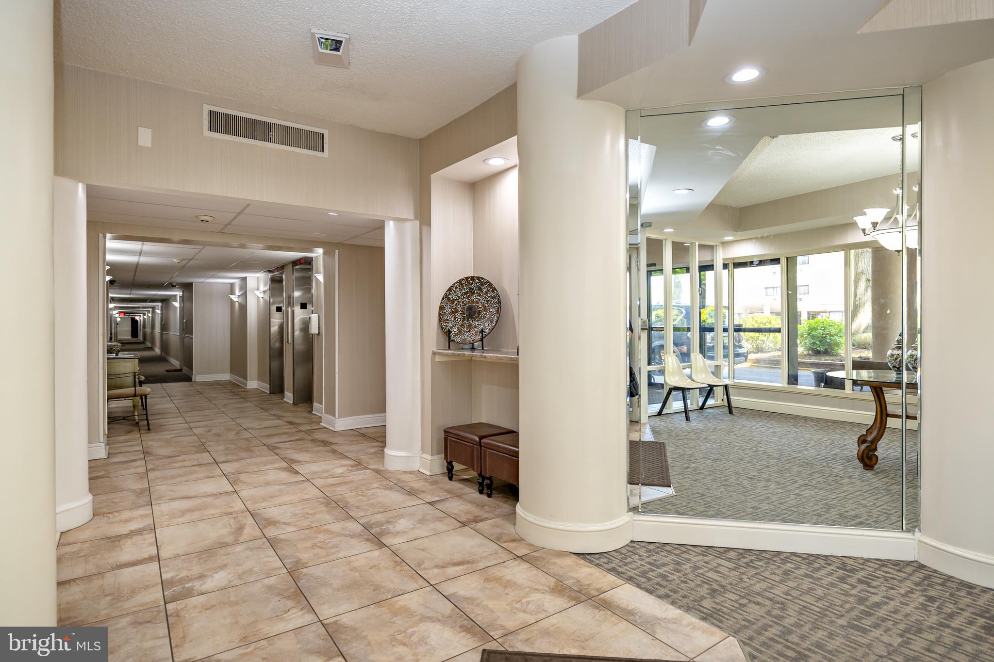 305 CHESTNUT PLACE 305