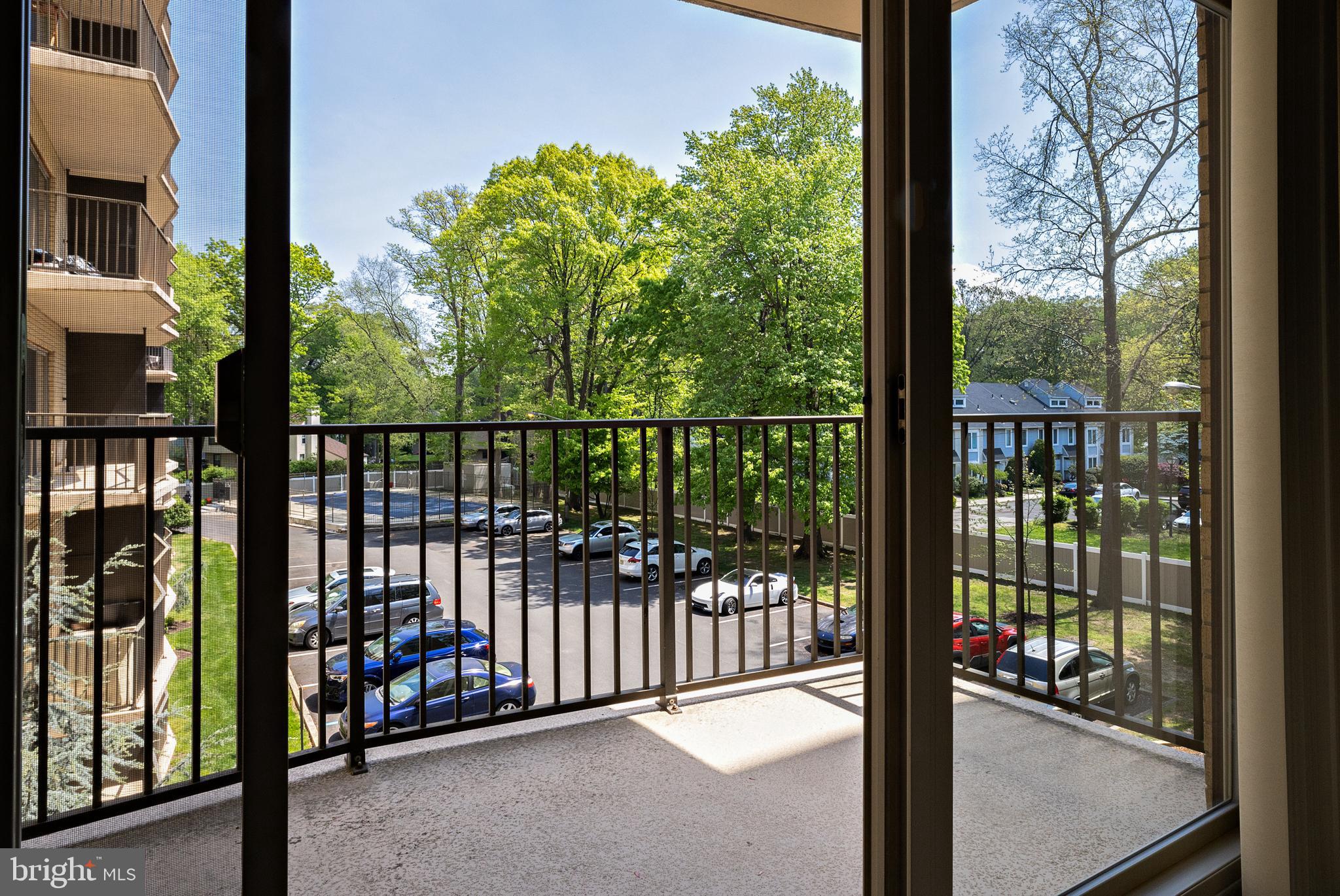 305 CHESTNUT PLACE 305