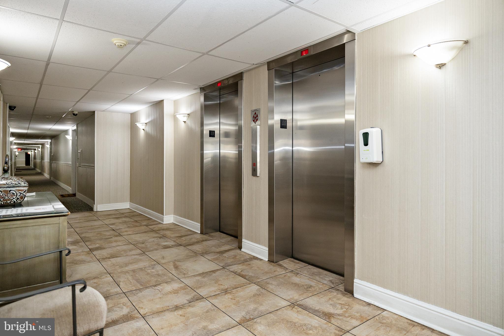 305 CHESTNUT PLACE 305