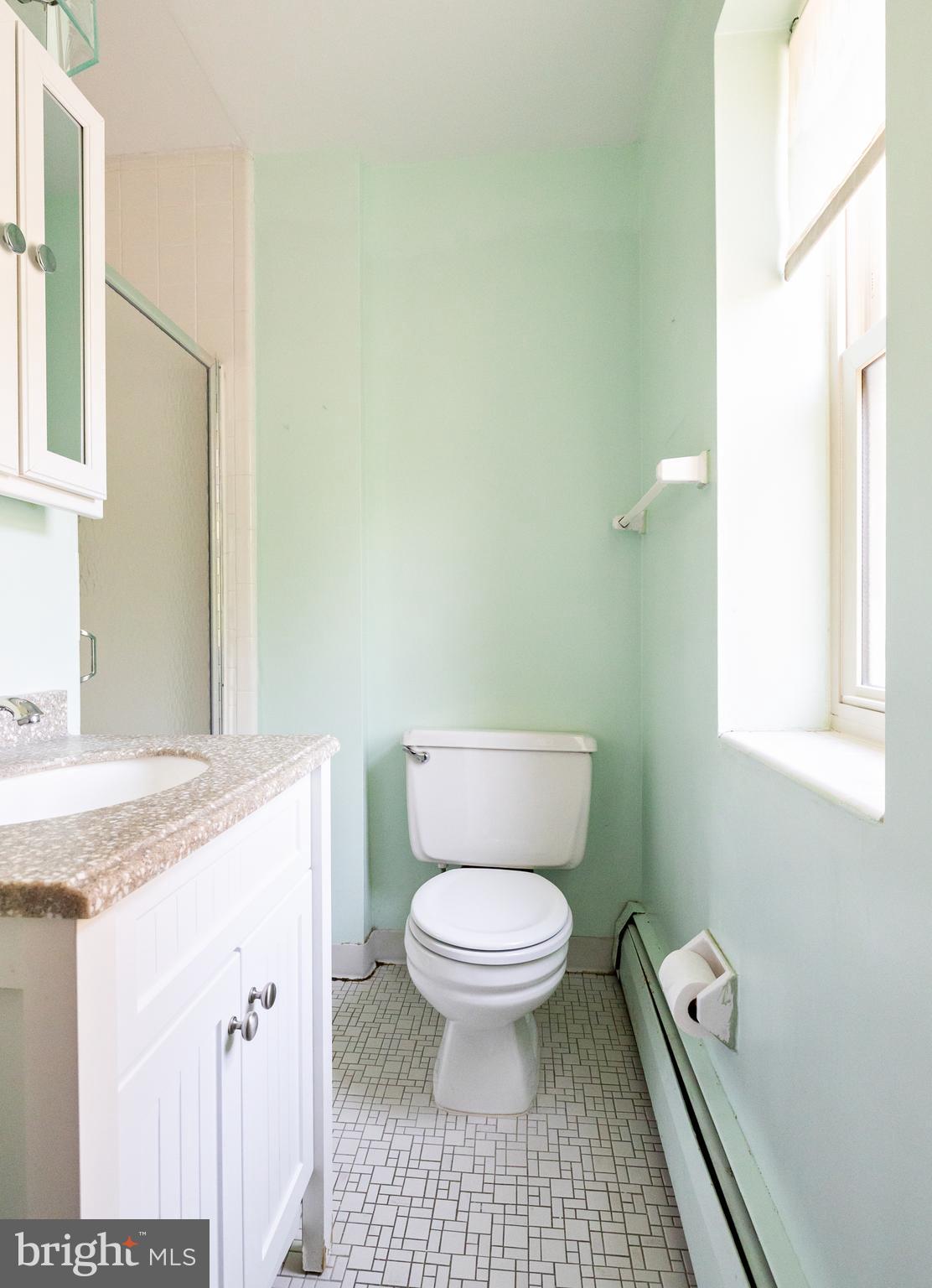 305 CHESTNUT PLACE 305
