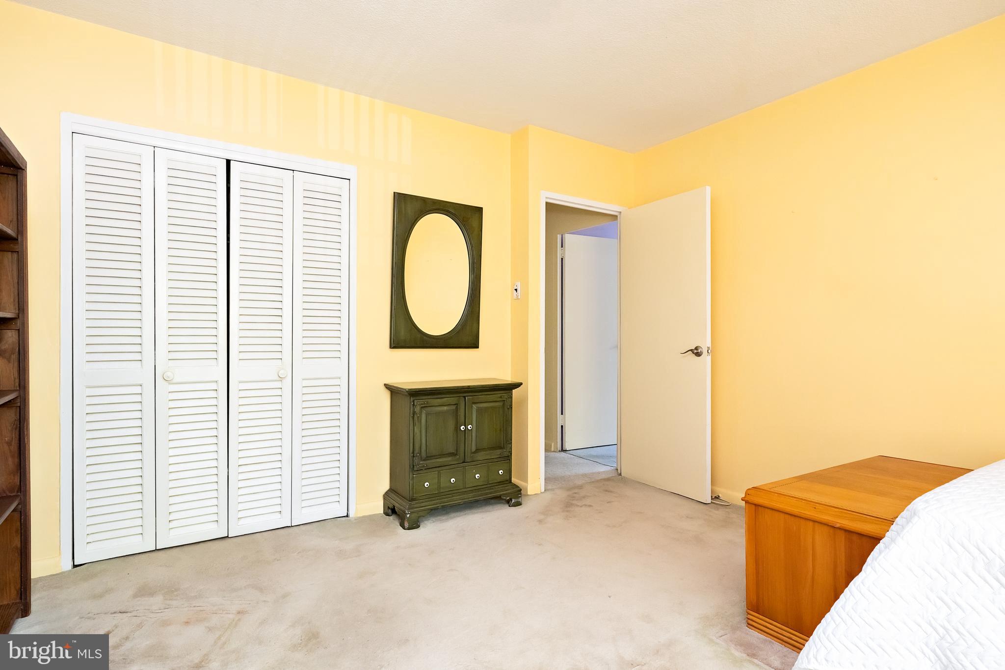 305 CHESTNUT PLACE 305