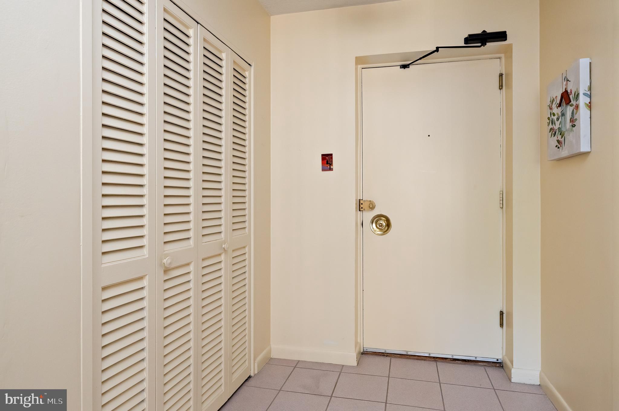 305 CHESTNUT PLACE 305
