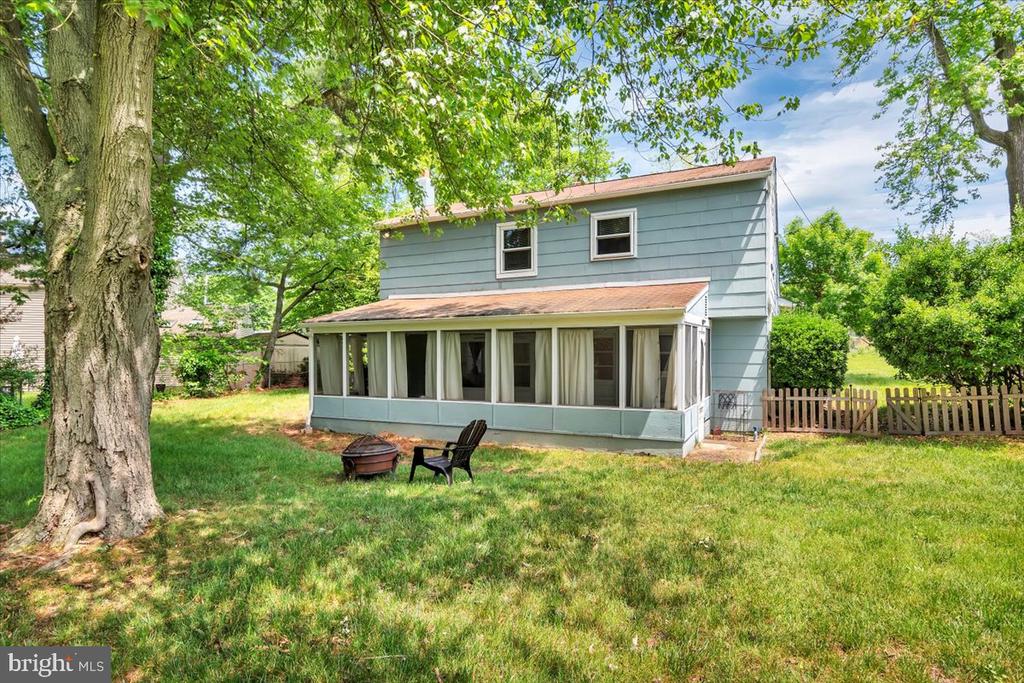 1603 S BOWLING GREEN DRIVE