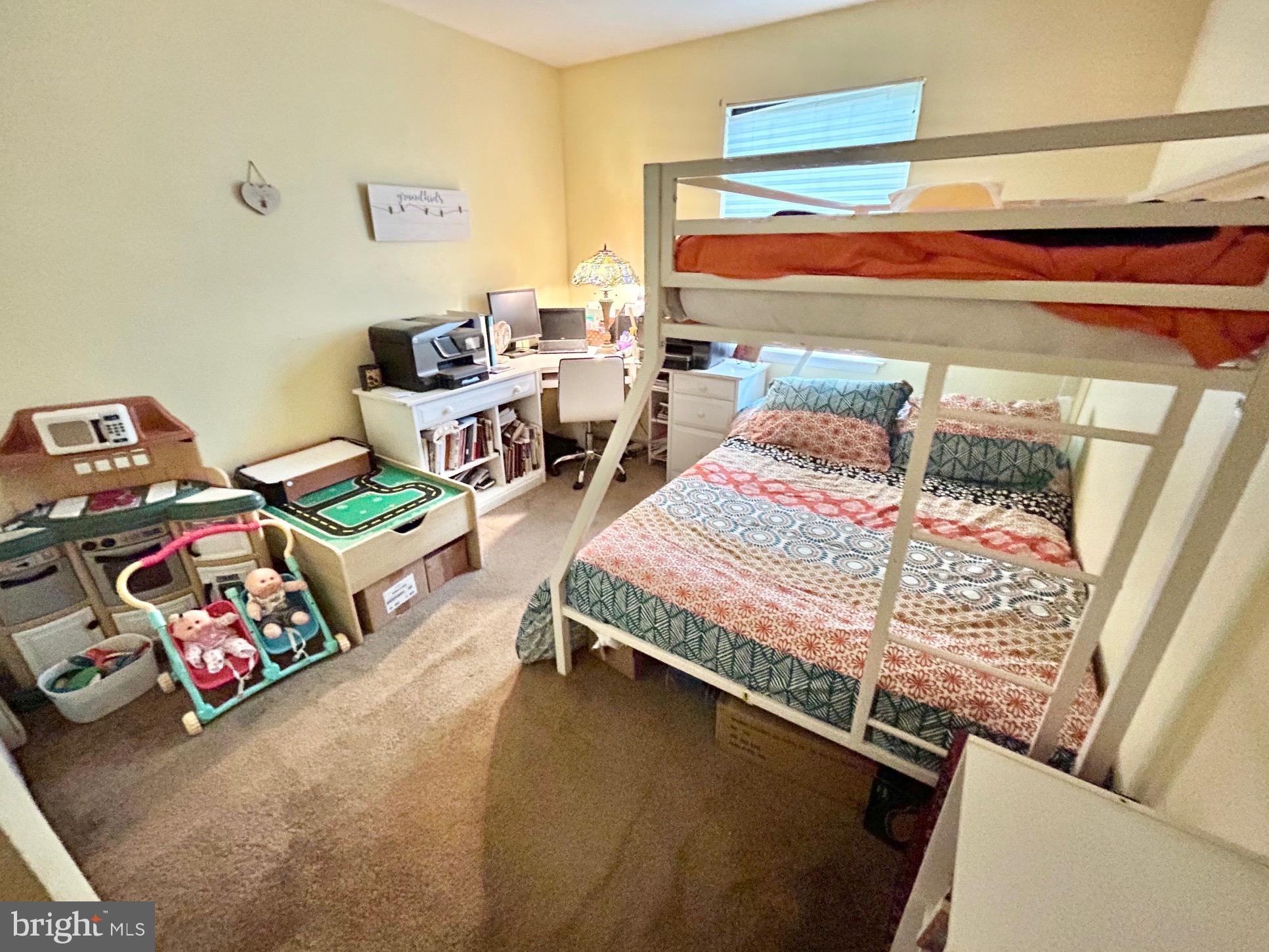 1 Lexington Way