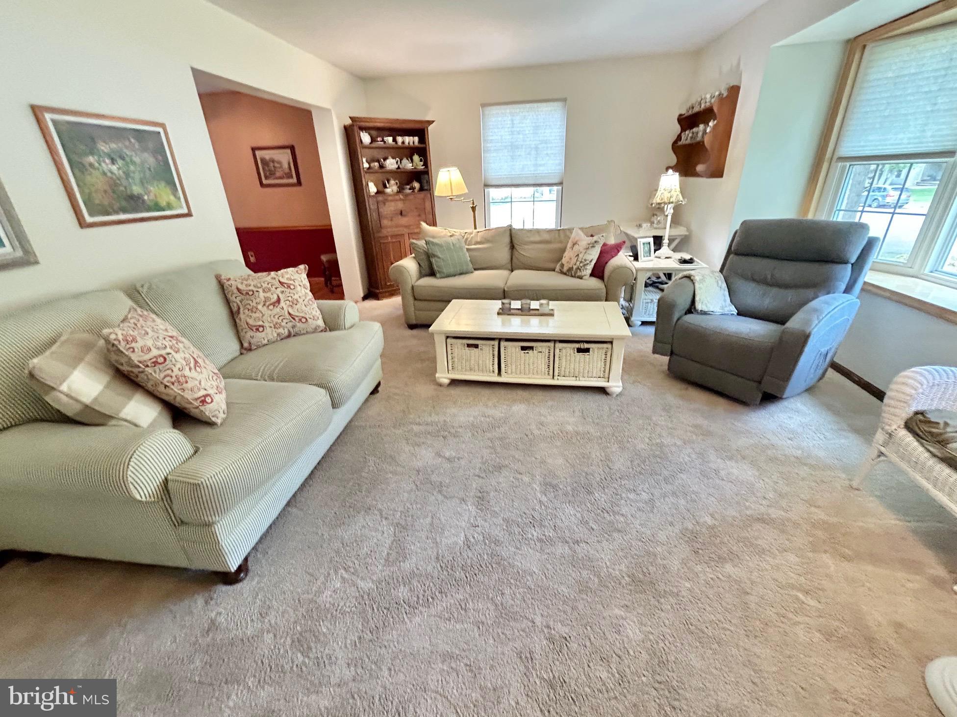 1 Lexington Way