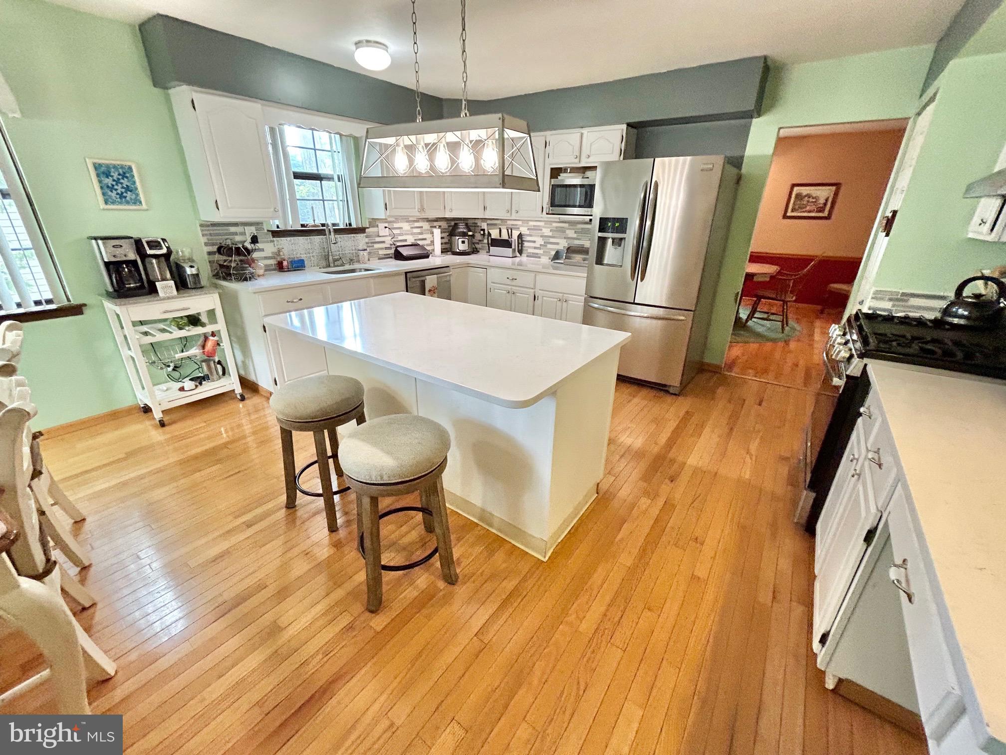 1 Lexington Way