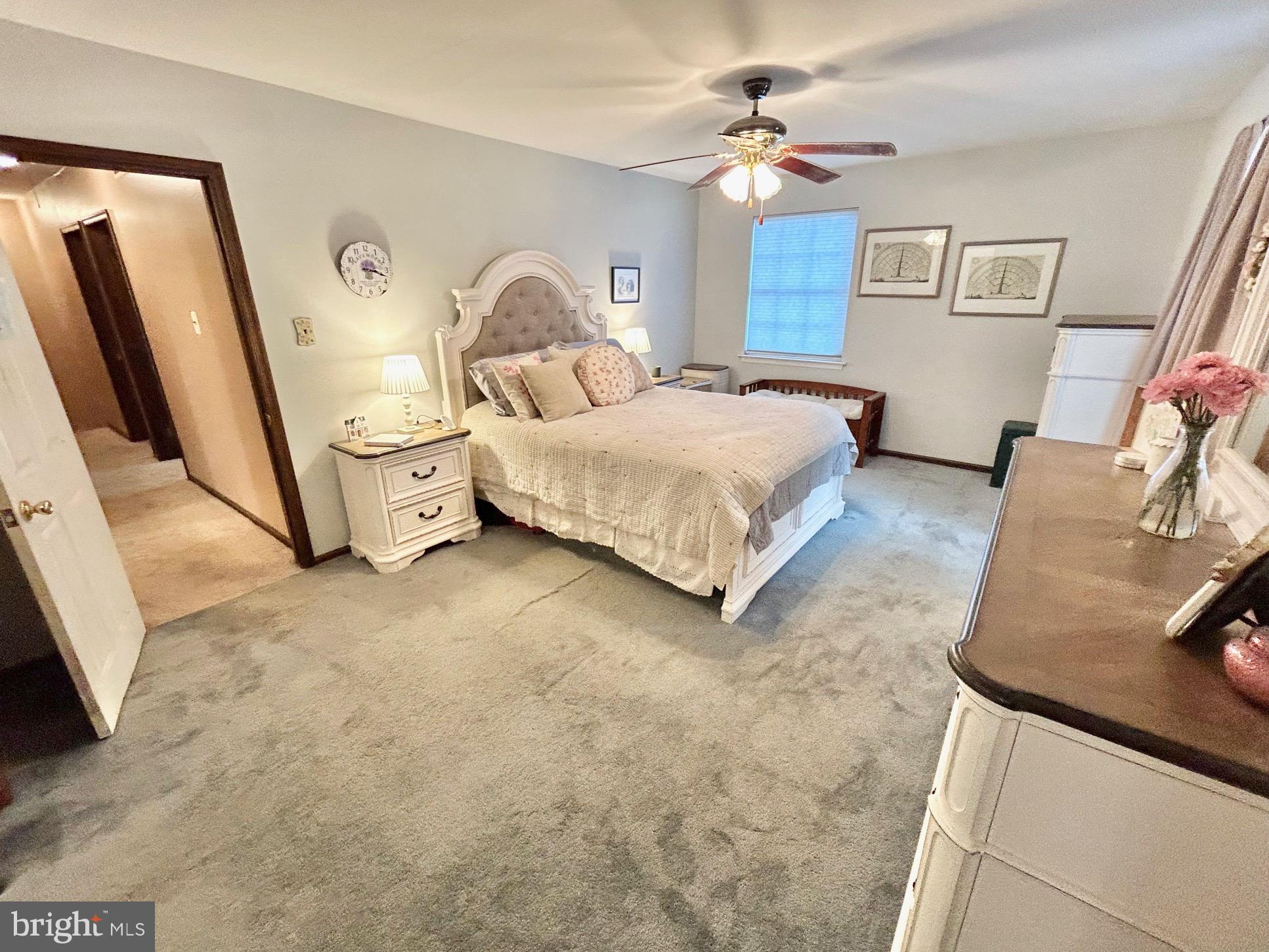 1 Lexington Way