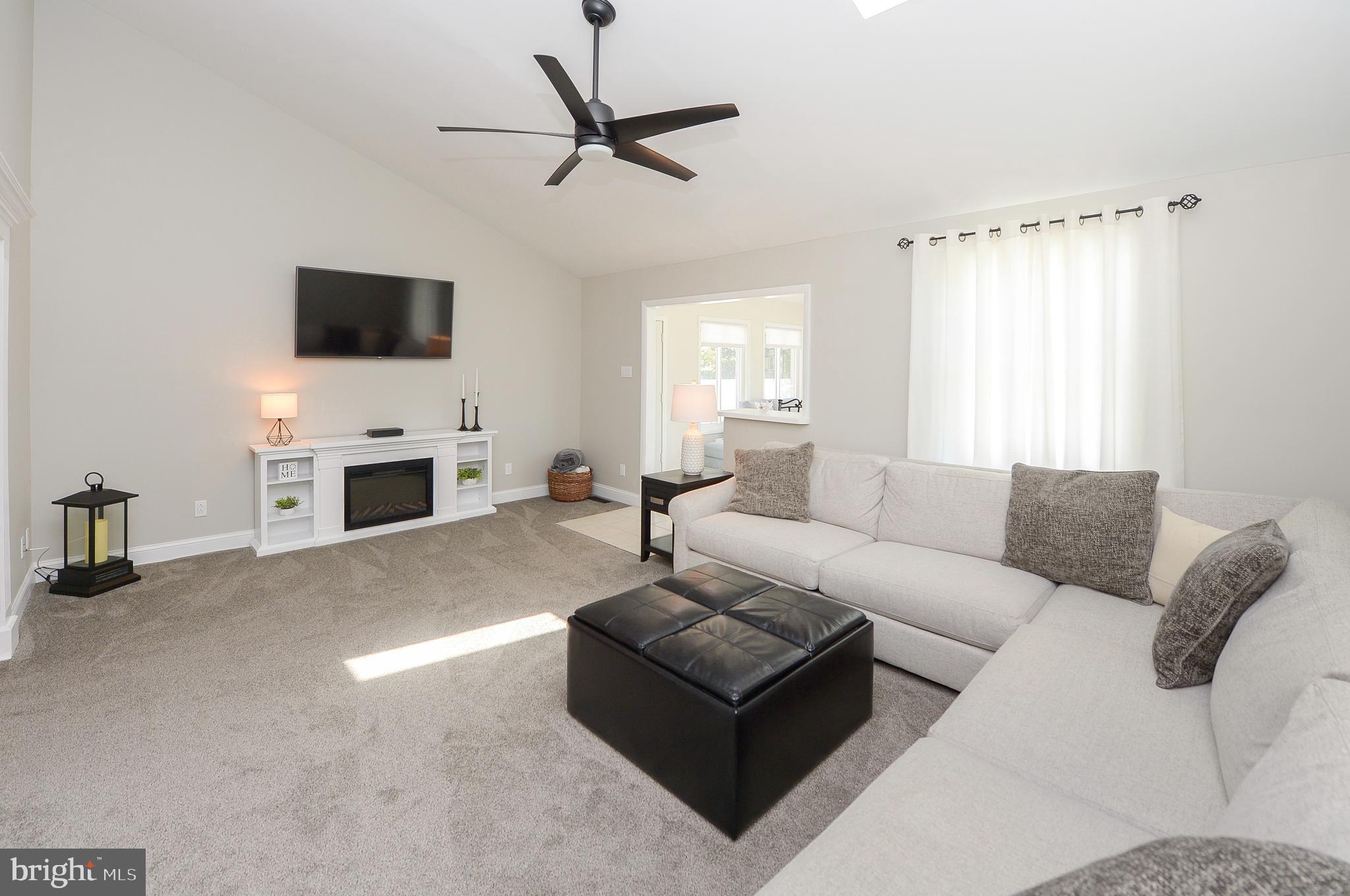 608 W HARRISON AVENUE