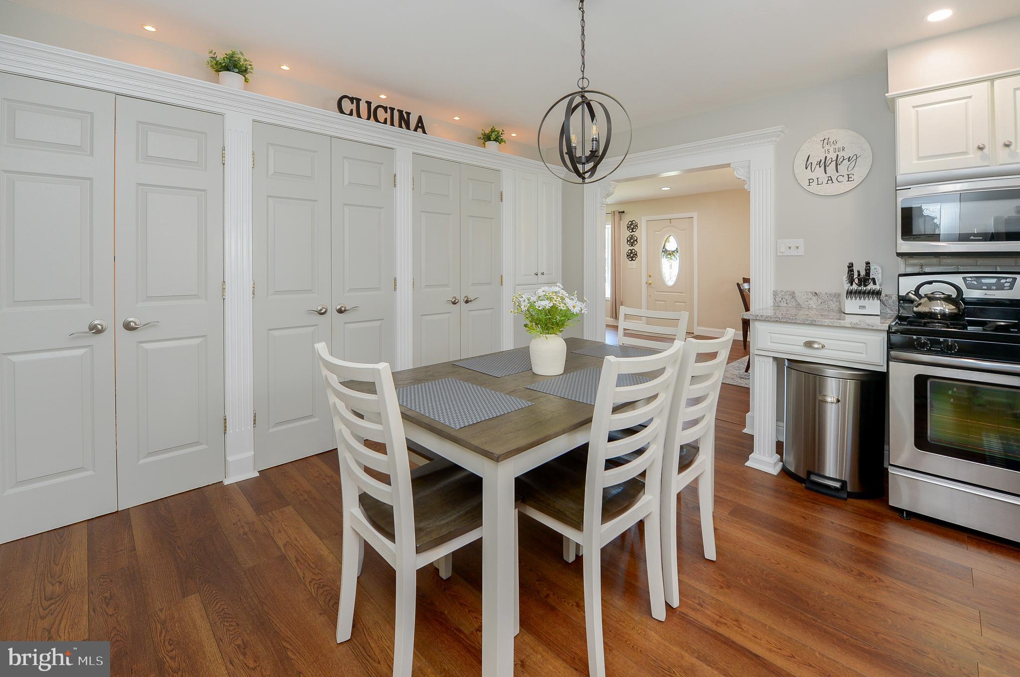 608 W HARRISON AVENUE