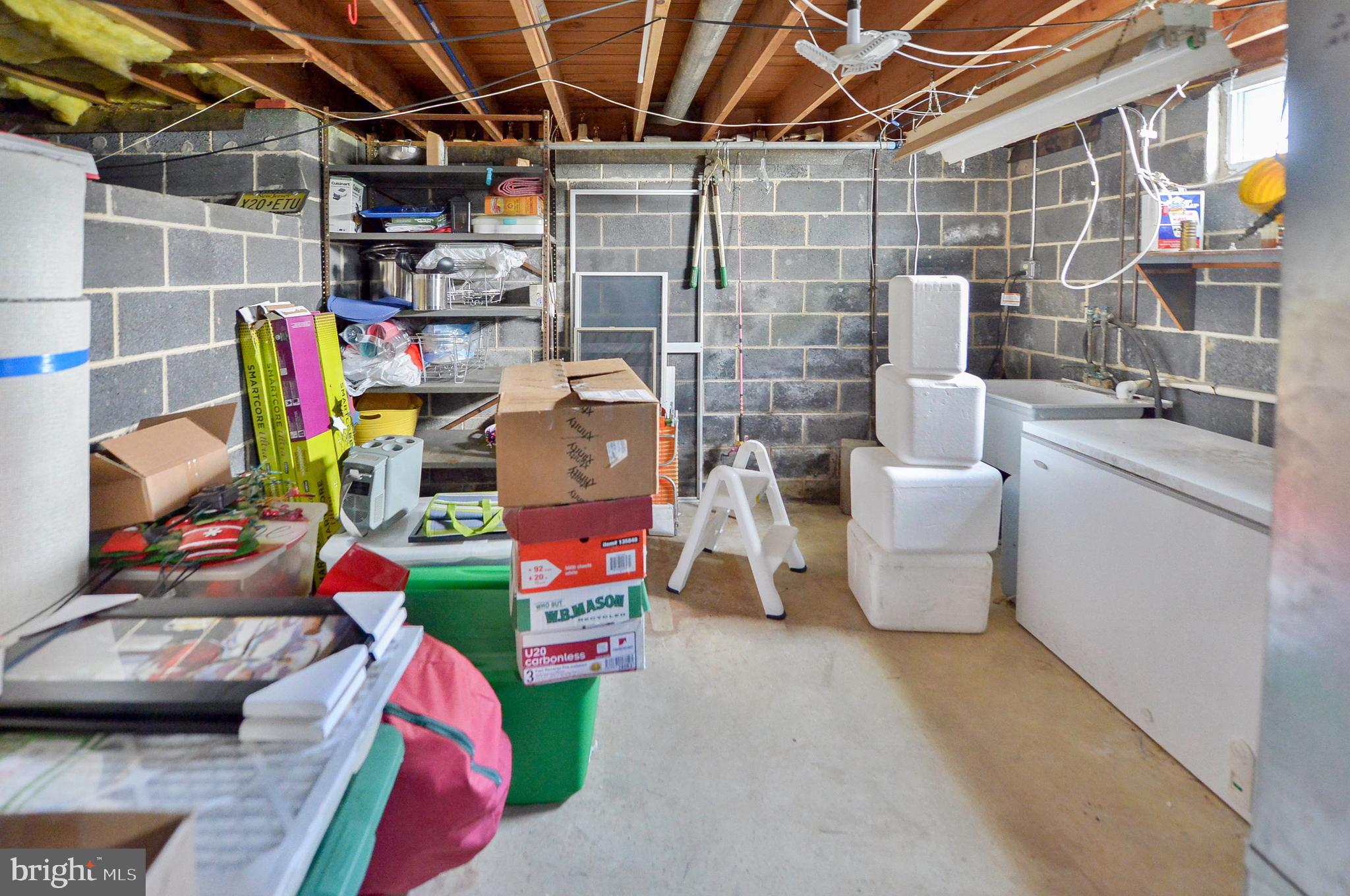 608 W HARRISON AVENUE