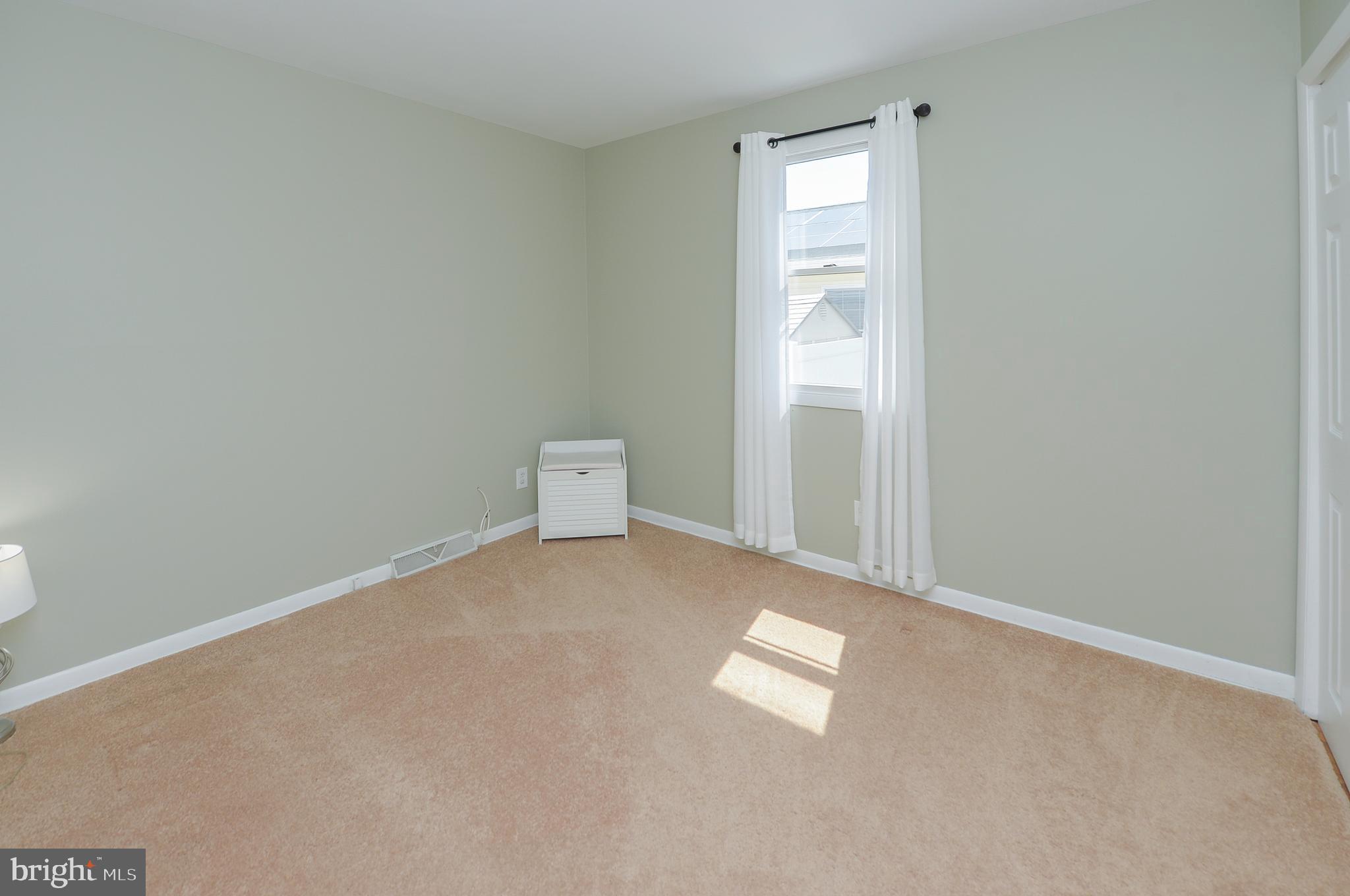 608 W HARRISON AVENUE