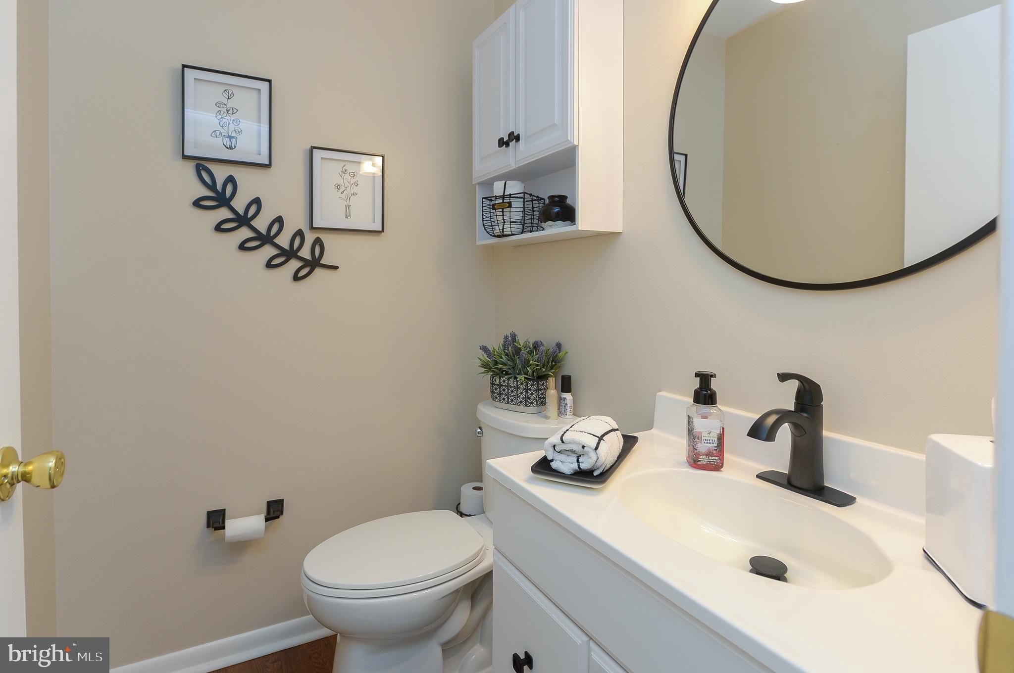 608 W HARRISON AVENUE