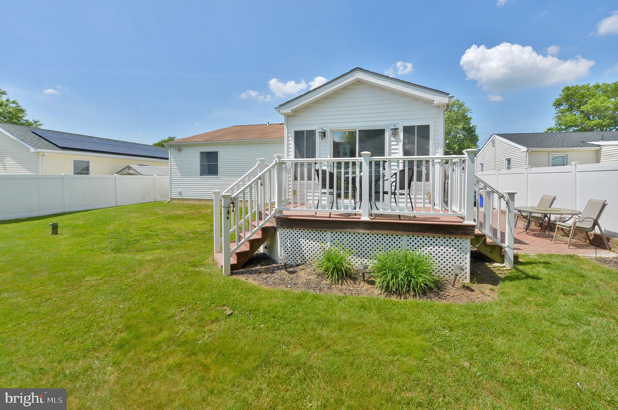 608 W HARRISON AVENUE