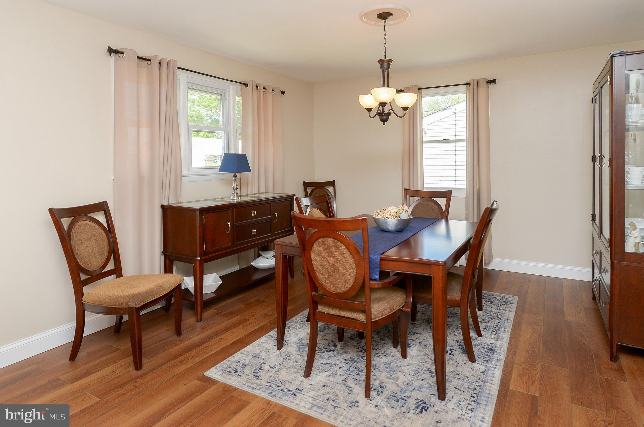 608 W HARRISON AVENUE