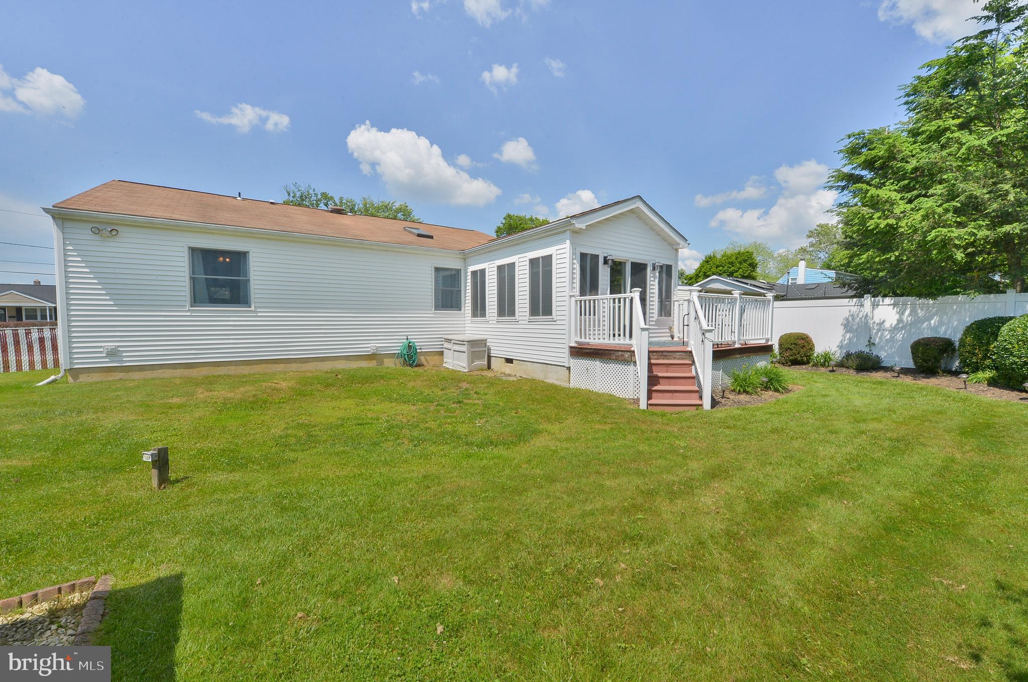 608 W HARRISON AVENUE