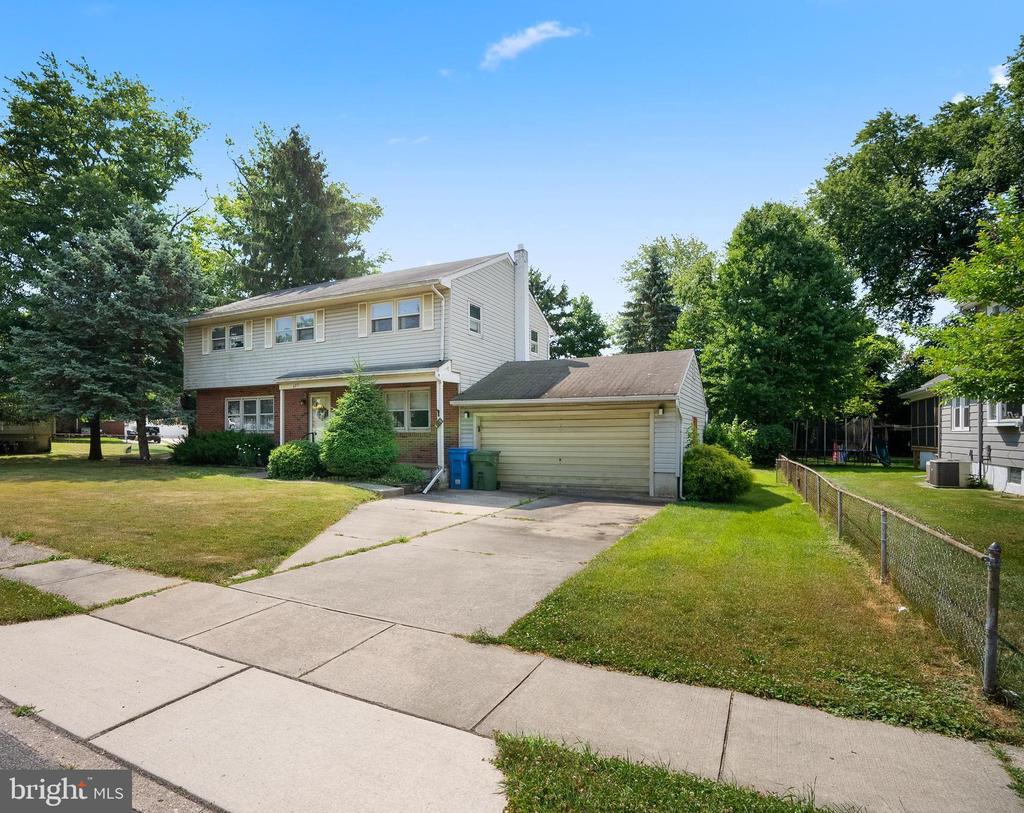 405 Princeton Ave