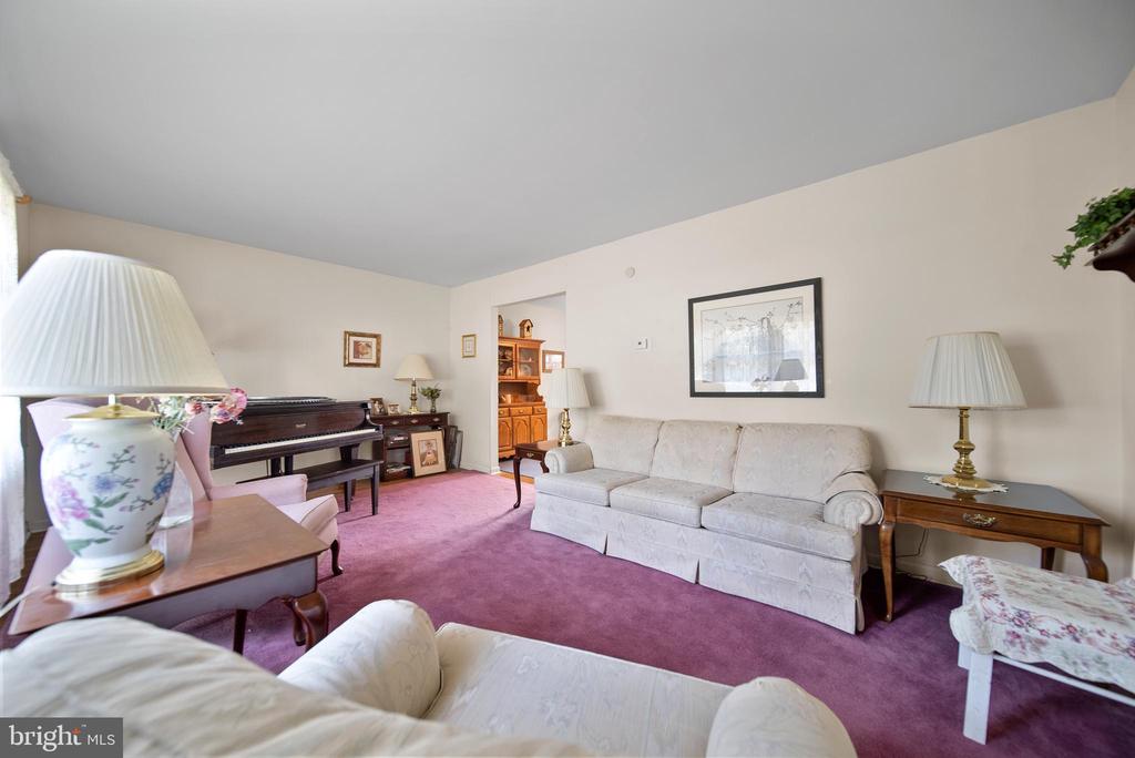 405 Princeton Ave
