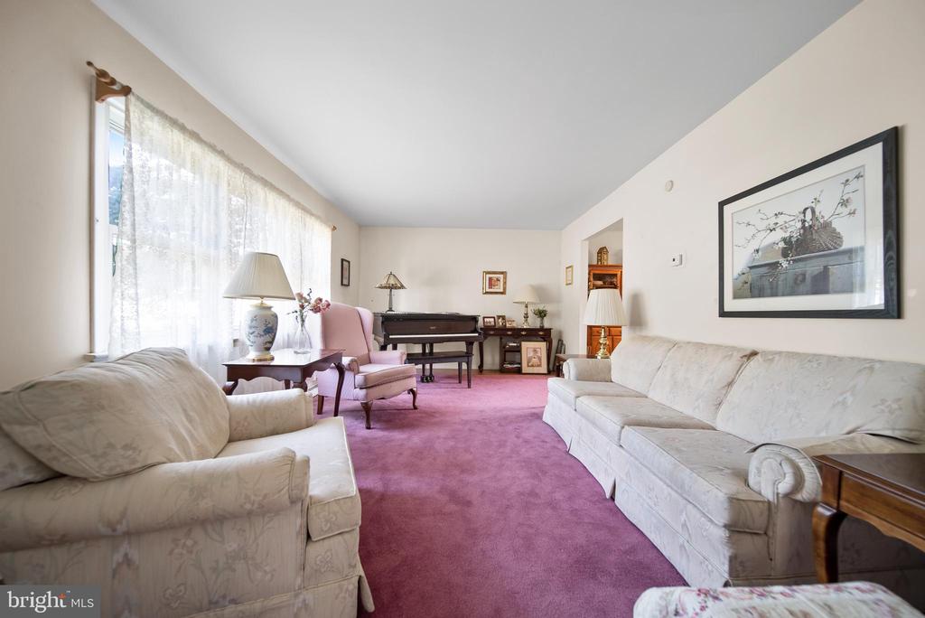 405 Princeton Ave