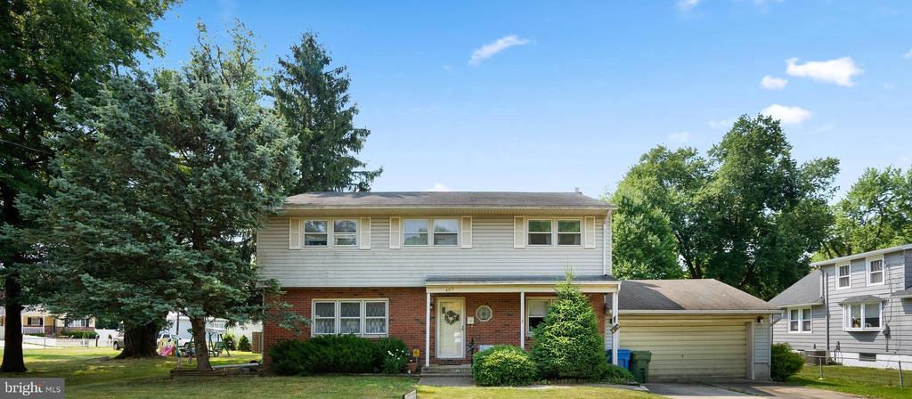 405 Princeton Ave