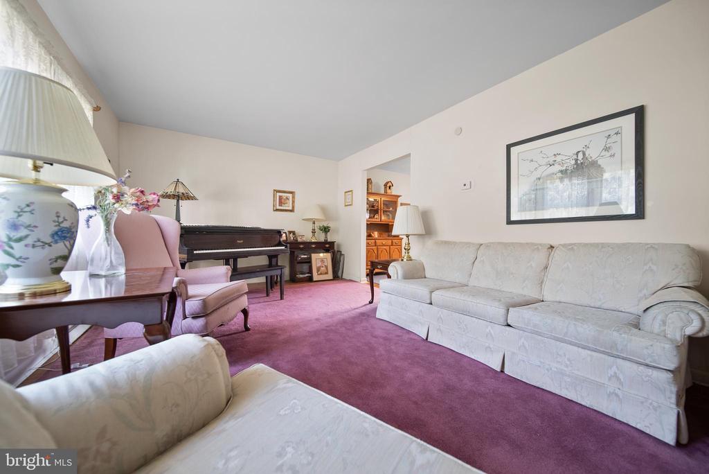 405 Princeton Ave