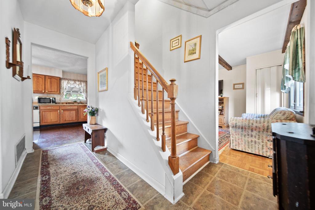 405 Princeton Ave