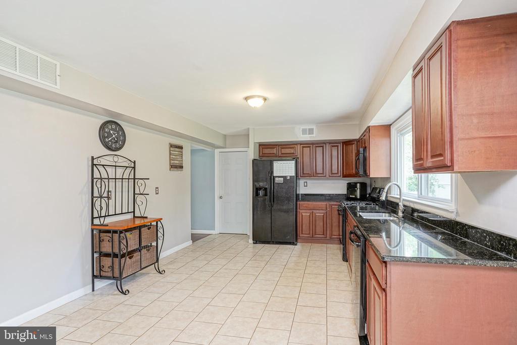 6 PITTMAN PLACE