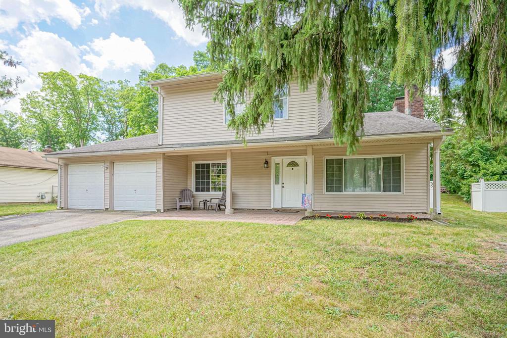 6 PITTMAN PLACE