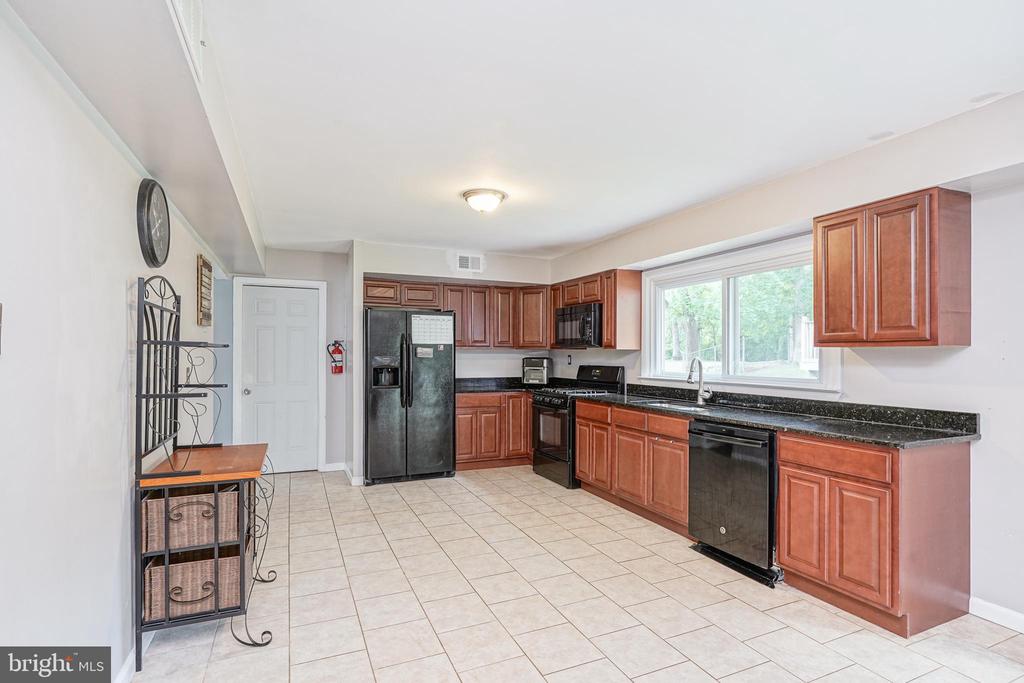 6 PITTMAN PLACE